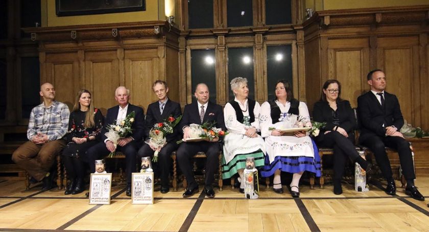 Ewelina Karczewska, Piotr Zatoń i Sławomir Bronk laureatami Skier Ormuzdowych 2019