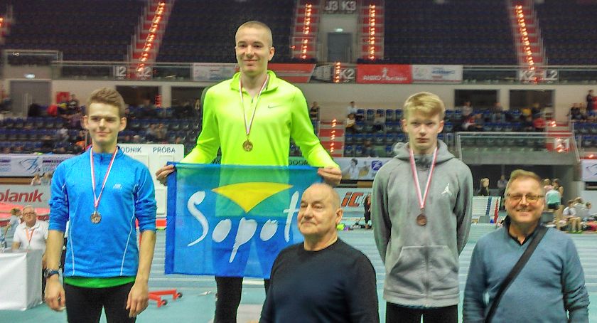Szymon Treder czwarty w biegu przez płotki na Mistrzostwach Polski w Toruniu