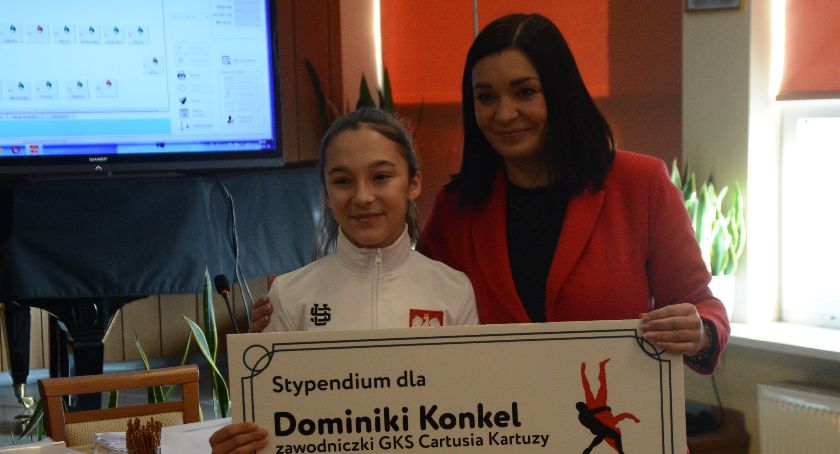 Posłanka Magdalena Sroka ufundowała stypendium dla Dominiki Konkel