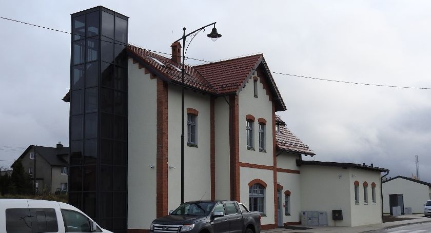 Od poniedziałku w Sierakowicach funkcjonuje dodatkowy przystanek autobusowy