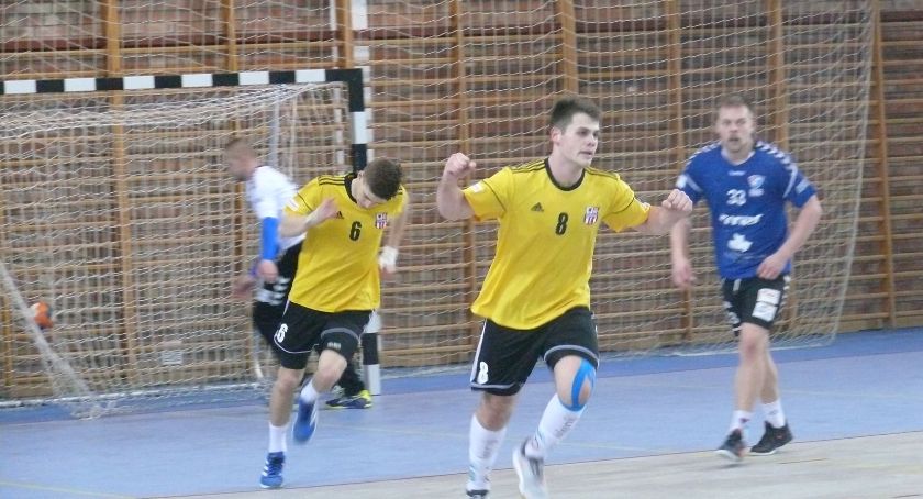 Szczypiorniści SPR GKS Żukowo pokonali Gwardię Koszalin