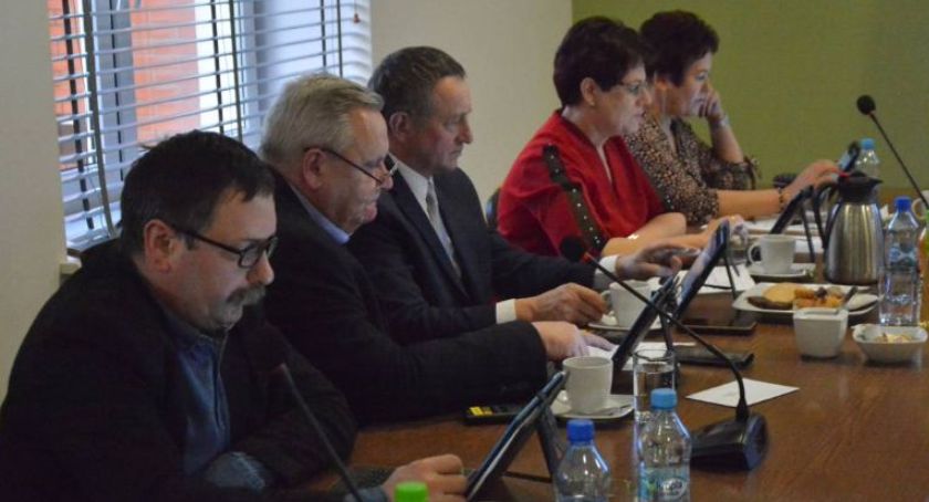 XVI Sesja Rady Gminy w Sierakowicach - program