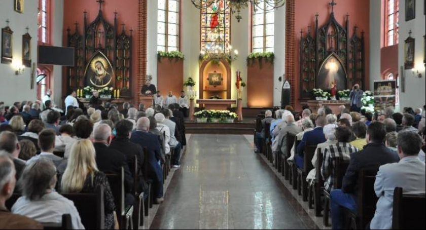 Czy podczas Wielkanocy w kościele będzie mogło zjawić się więcej wiernych?