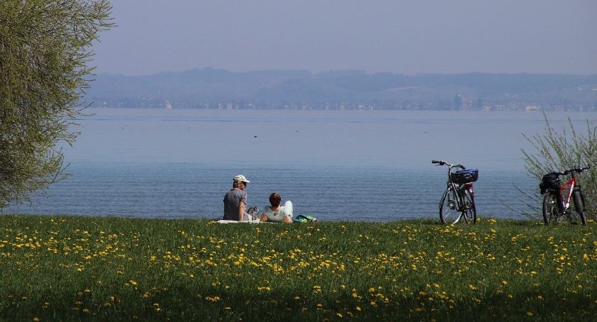 Majówka w czasach zarazy. Jak ją spędzić?