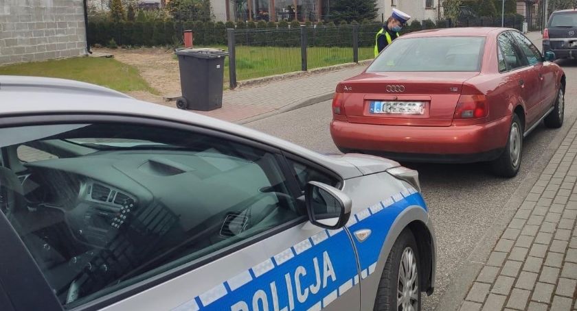 Majówka 2020 - policjanci będą sprawdzać, czy mieszkańcy powiatu przestrzegają obostrzeń