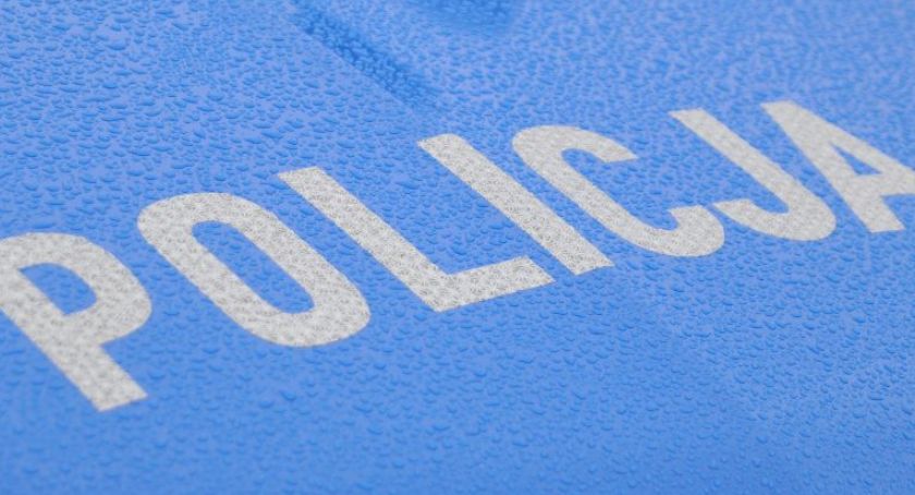 Na parkingu przy ul. Wzgórze Wolności uszkodzono kilka pojazdów