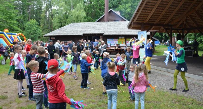Na trzeźwo, wesoło i po kaszubsku - tak bawiono się w Mirachowie