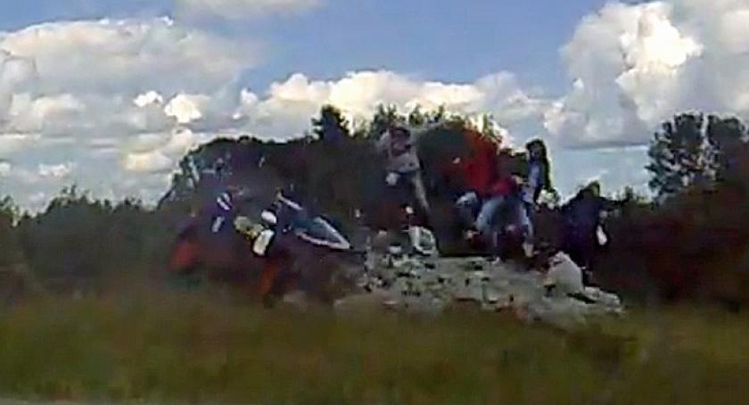 Zobacz wypadek z Rajdu Kaszub - o włos od tragedii!