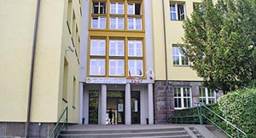 Wybierano kandydatów na dyrektorów szkół. Kto będzie szefem w Leźnie i Żukowie?