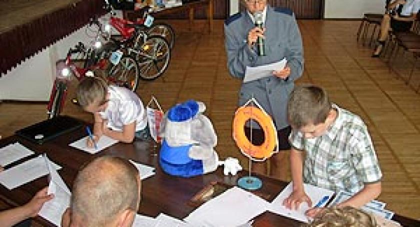 Namalowali... bezpieczny wypoczynek nad wodą. IV Finał Konkursu Plastycznego Bezpieczne Wody 2008