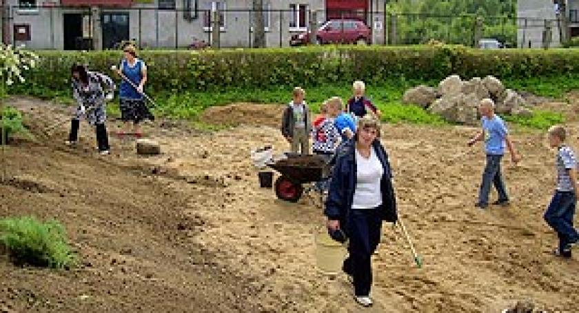 Mirachowo wypiękniało latem. „Pożyteczne wakacje 2008”