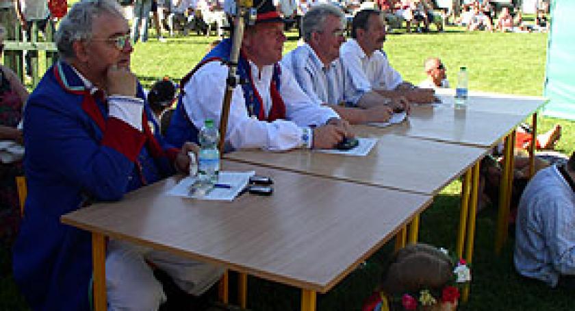 Tabaczyli i grali na harmonijkach ustnych. VI Mistrzostwa Polski w Zażywaniu Tabaki w Chmielnie