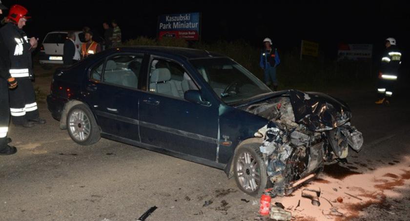Mojusz. Kolizja audi z hondą na drodze wojewódzkiej