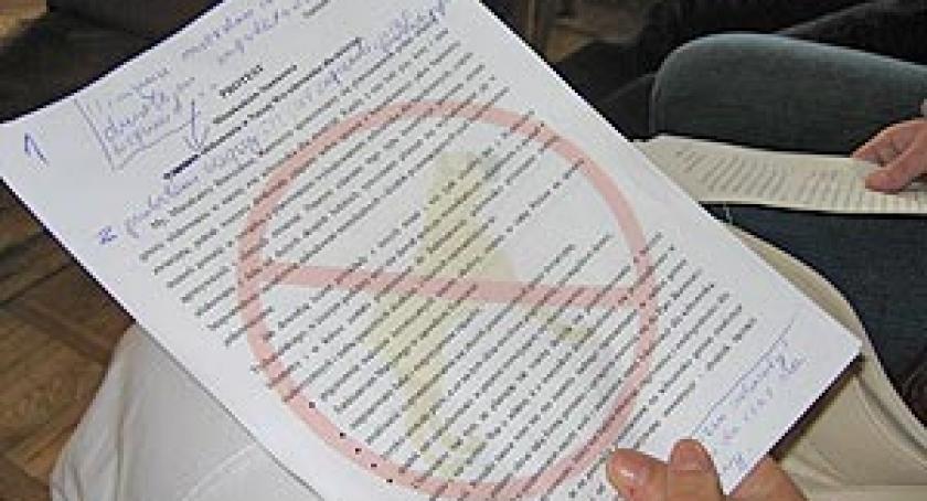 Mieszkańcy Staniszewa protestują przeciwko schronisku