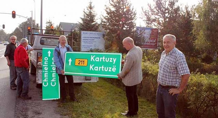 Dwujęzyczne tablice kierunkowe, co na to mieszkańcy?
