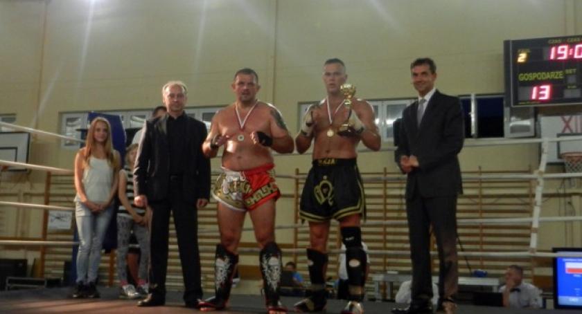 Kickboxing. Zwycięskie walki kartuzian w Kobyłce