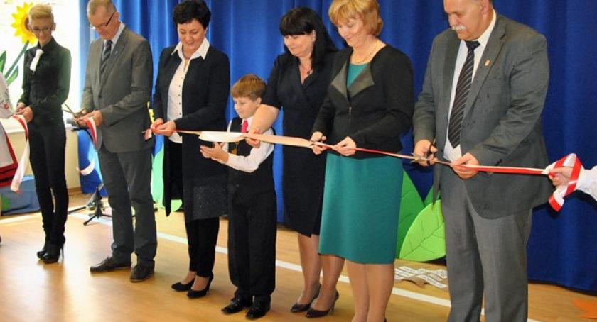 Grzybno. Szkoła rozbudowana, nauczyciele nagrodzeni
