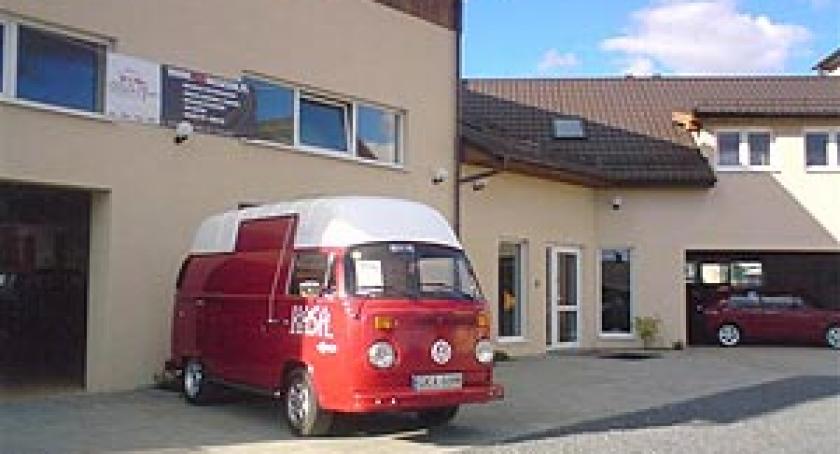 Ponad 40 kultowych samochodów, które warto zobaczyć. Muzeum Volkswagena w Pępowie