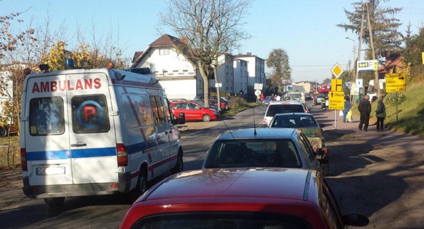 Sierakowice. Kolizja z udziałem tira i dwóch osobówek