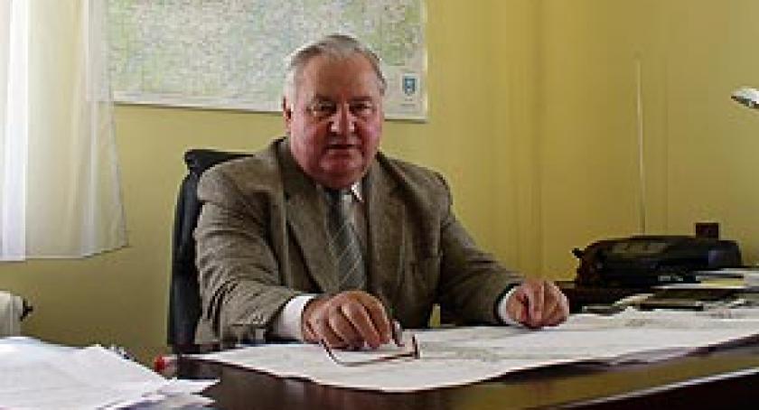 F. Pospieszyński: Nasza sieć drogowa starzeje się. Sesja Rady Powiatu Kartuskiego