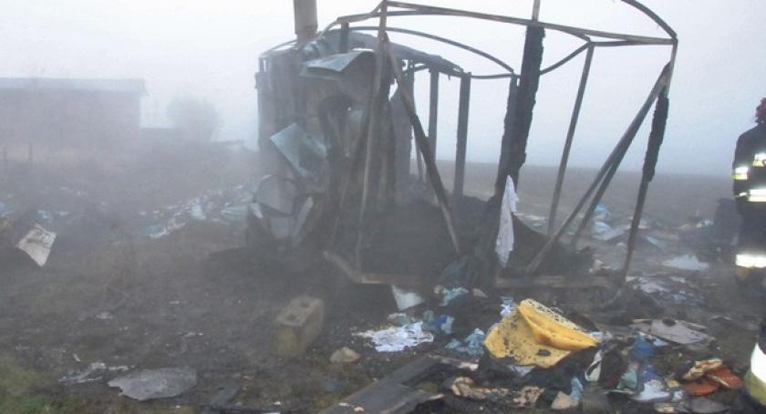 Czeczewo. Tragiczny w skutkach pożar baraku - nie żyje mężczyzna 