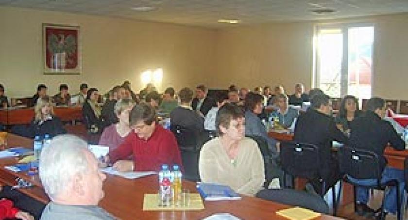 Dialog i partnerstwo - priorytetem w powiecie kartuskim. Ponad 90 tys. zł z EFS przeznaczone na realizację programu
