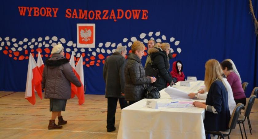 II tura wyborów zakończona - frekwencja 37,02 proc. do godziny 17.30