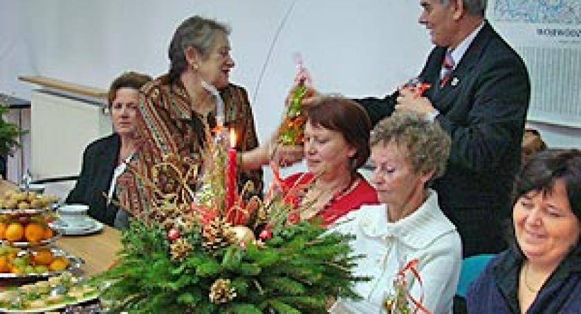 Podzielili się świątecznym opłatkiem. Spotkanie KGW żukowskiej gminy