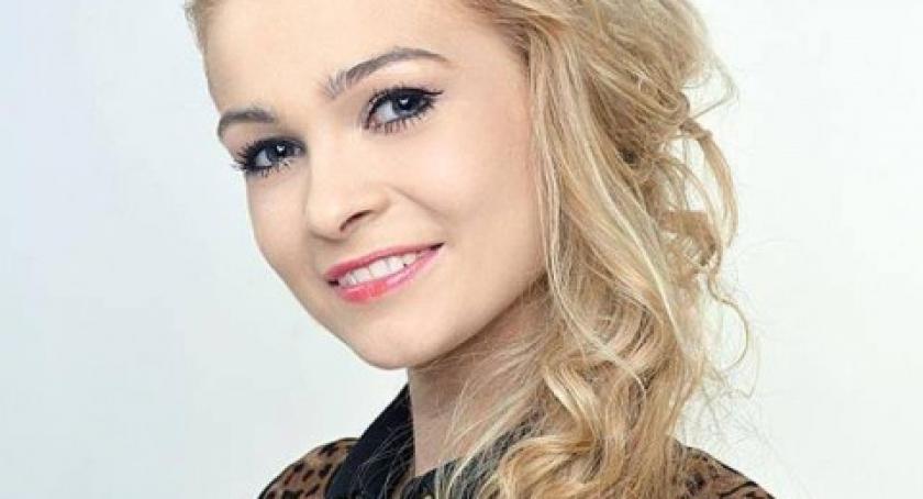 Karolina Labuda z Sierakowic Miss Internetu