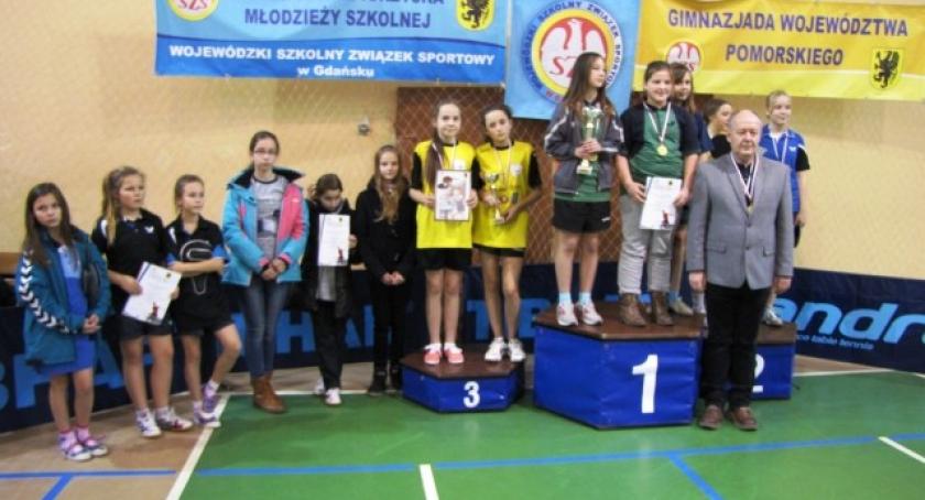 Tenisistki z Kiełpina trzecie na wojewódzkim finale w Gdyni