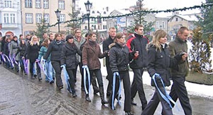Kolorowy polonez na Rynku w Kartuzach