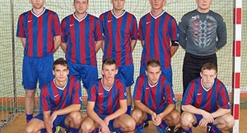 Tadeusz Jankowski – bramkarz, który zatrzymał Mściwoj Kartuzy. Kolejna edycja kartuskiej halówki