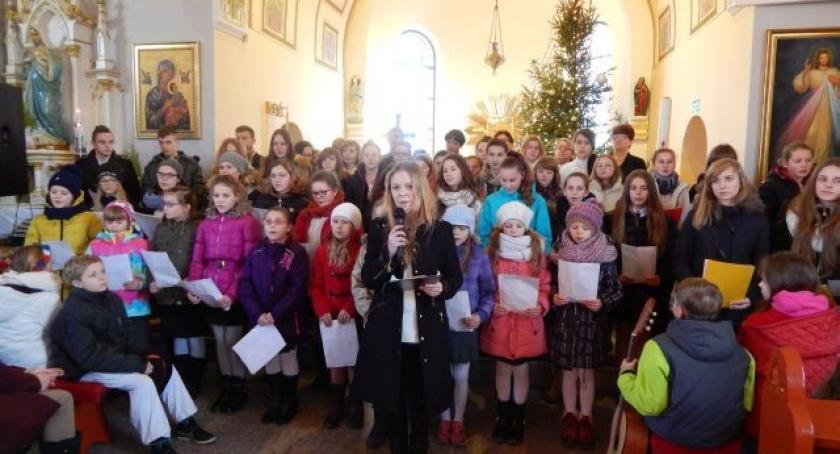 W kościołach Pomieczyna i Czeczewa kolędy śpiewały trzy pokolenia wykonawców