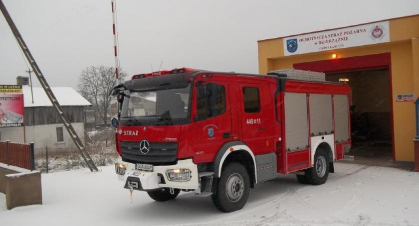 OSP Dzierżążno z nowym wozem ratowniczo - gaśniczym 