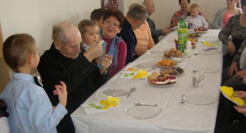 W gminie Chmielno świętowali z okazji Dnia Babci i Dziadka