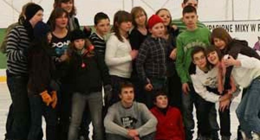 Wizyta młodych Belgów w Sierakowicach
