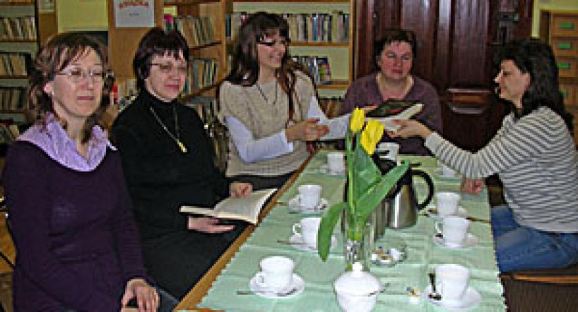 Zagadka kryminalna w bibliotece