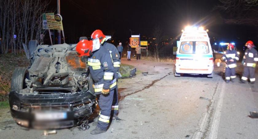 Łapalice. Audi dachowało po zderzeniu z VW Bora