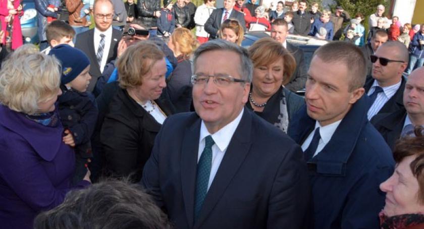 Prezydent RP spotkał się z rodzinami wielodzietnymi w Sierakowicach 