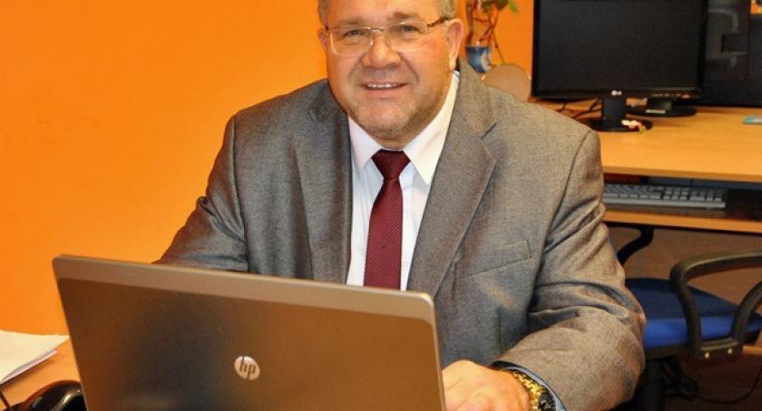 M. Gołuński: 