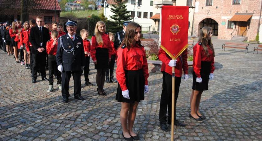 Żukowo. Wiecha nad nową remizą i odznaczenia dla strażaków 
