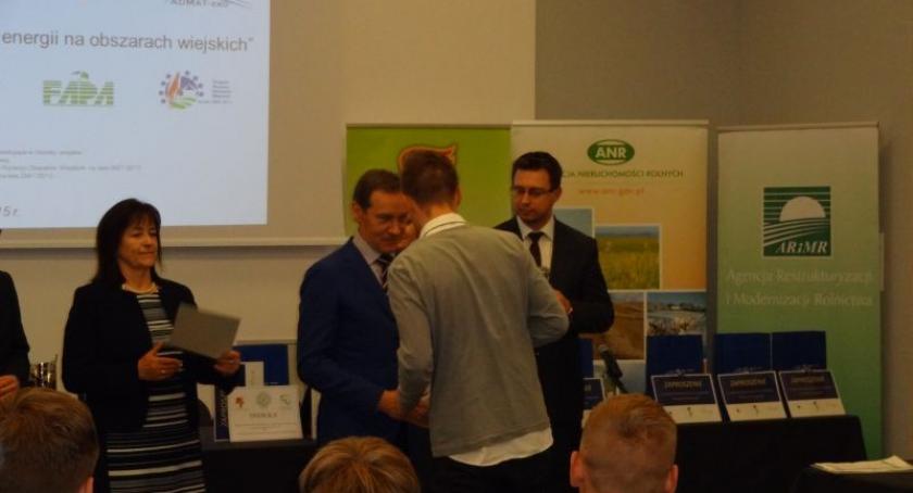 Uczniowie kartuskiego technikum w finale konkursu wiedzy o energii odnawialnej