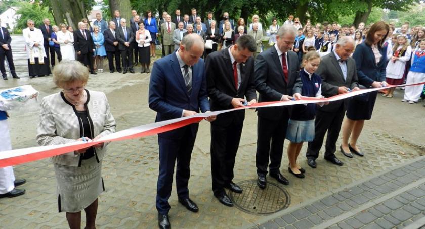 Pępowo. Uroczyste otwarcie Centrum Informatyczno - Kulturalnego 