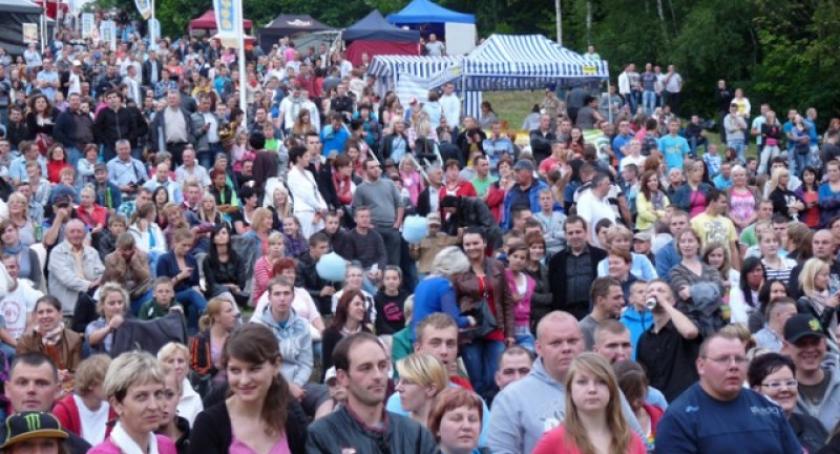 40. Truskawkobranie już w ten weekend na Złotej Górze. Sprawdź rozkład imprezy i jazdy autobusów