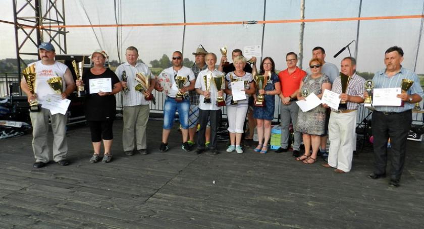 Przodkowo. Piknik z biegiem dokoła jeziora i turniejem sołectw