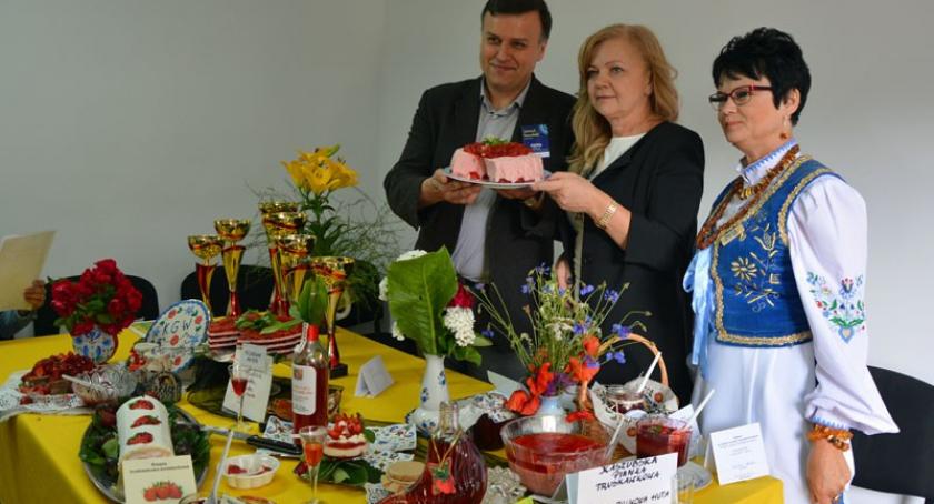 Truskawkowy Jarmak Kaszubski w Stężycy 
