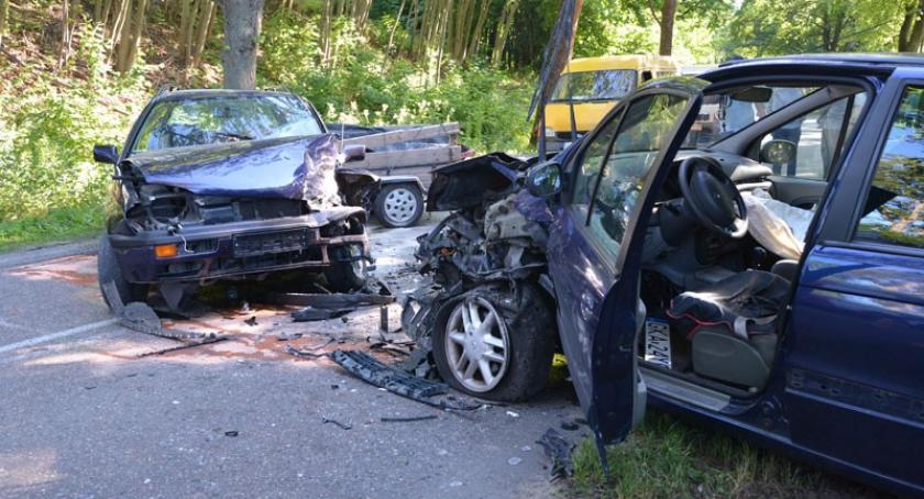 Grzybno. VW Golf zdarzył się z renault