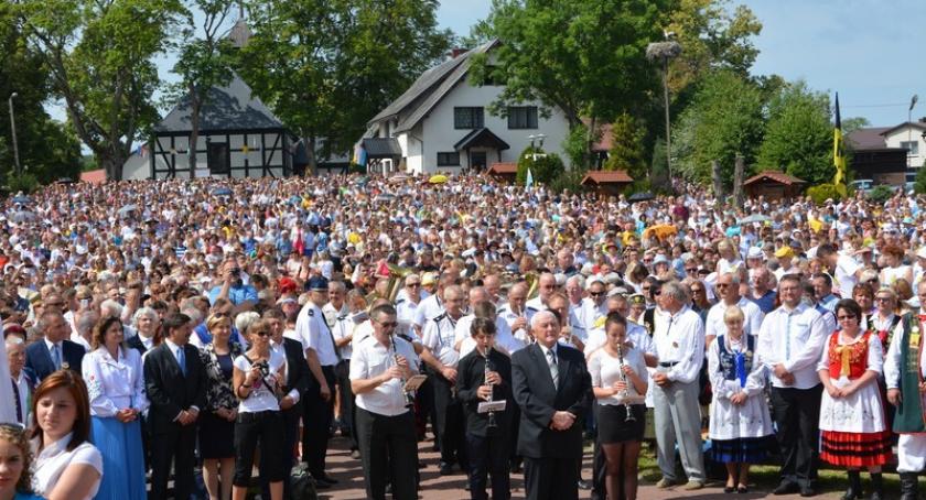 Odpust 2015 w Sianowie. Tysiące pielgrzymów u stóp Królowej Kaszub