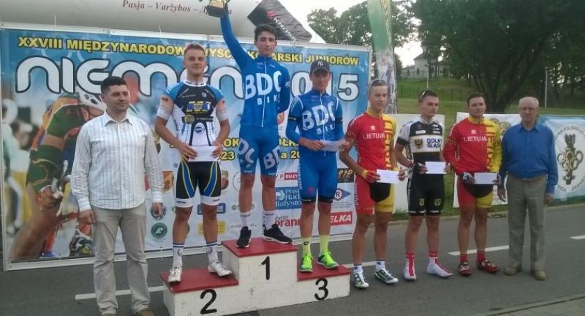 Kolarstwo. Szymon Sajnok liderem międzynarodowego wyścigu 