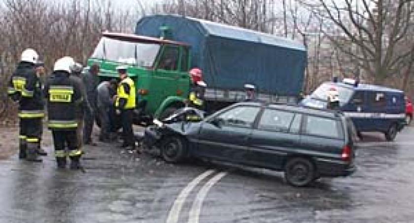 Dwie niegroźne kolizje na drogach powiatu kartuskiego 
